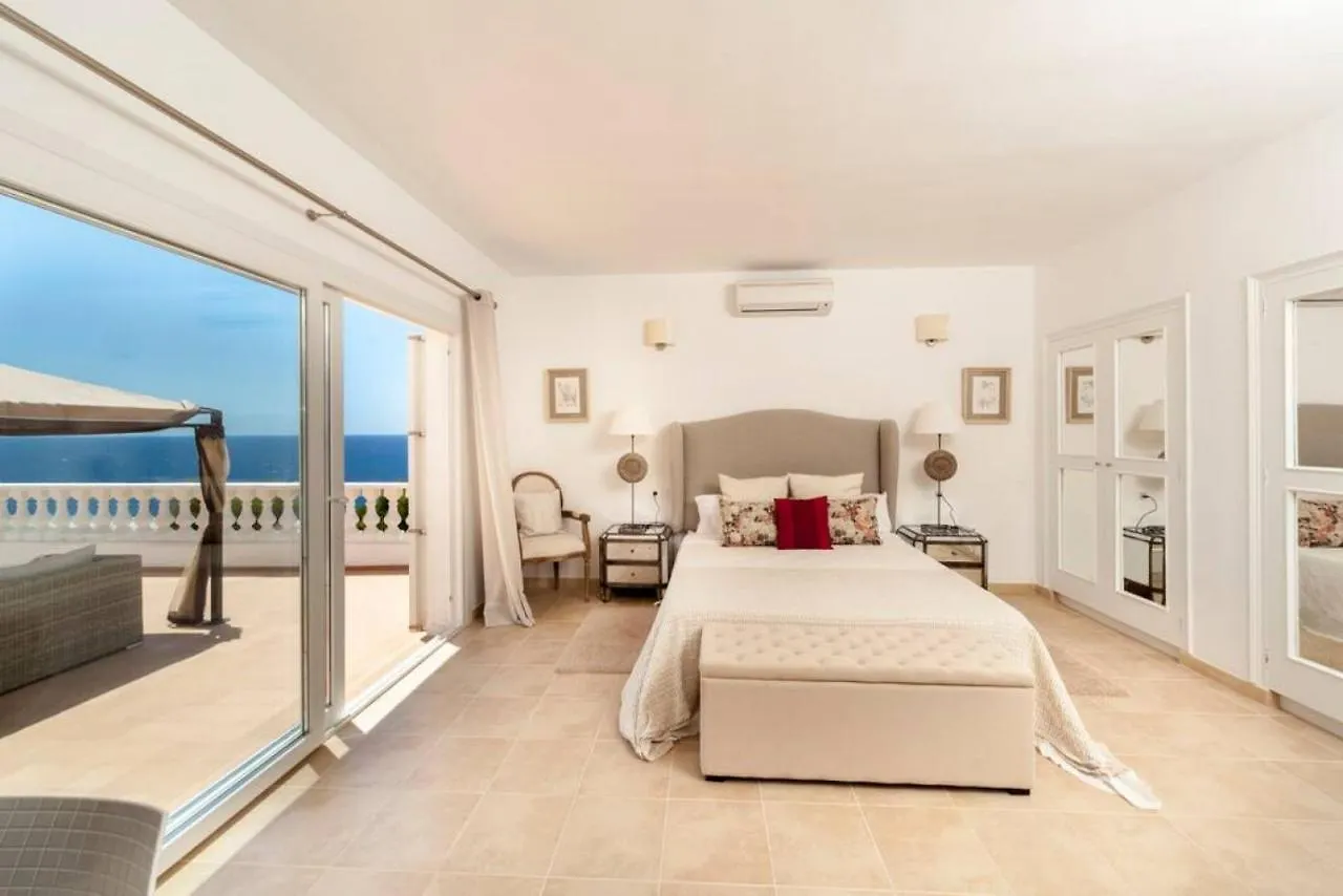 Es Macar, Warm Pool Villa Es Canutells
